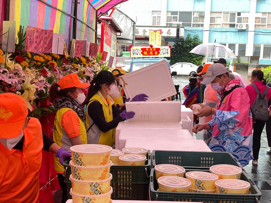 餐食補給站全面改採單份個人包裝