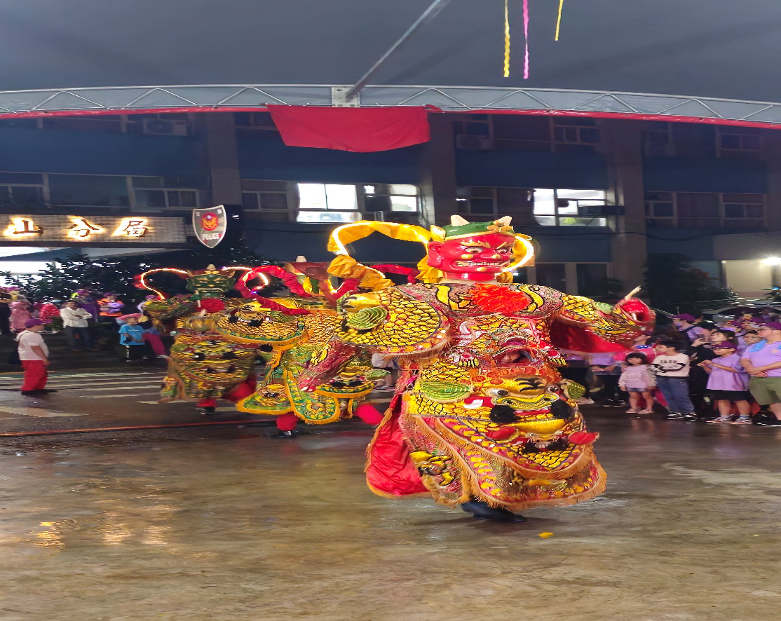 二媽鑾轎回鑾慈護宮---進囉-進囉---(一)