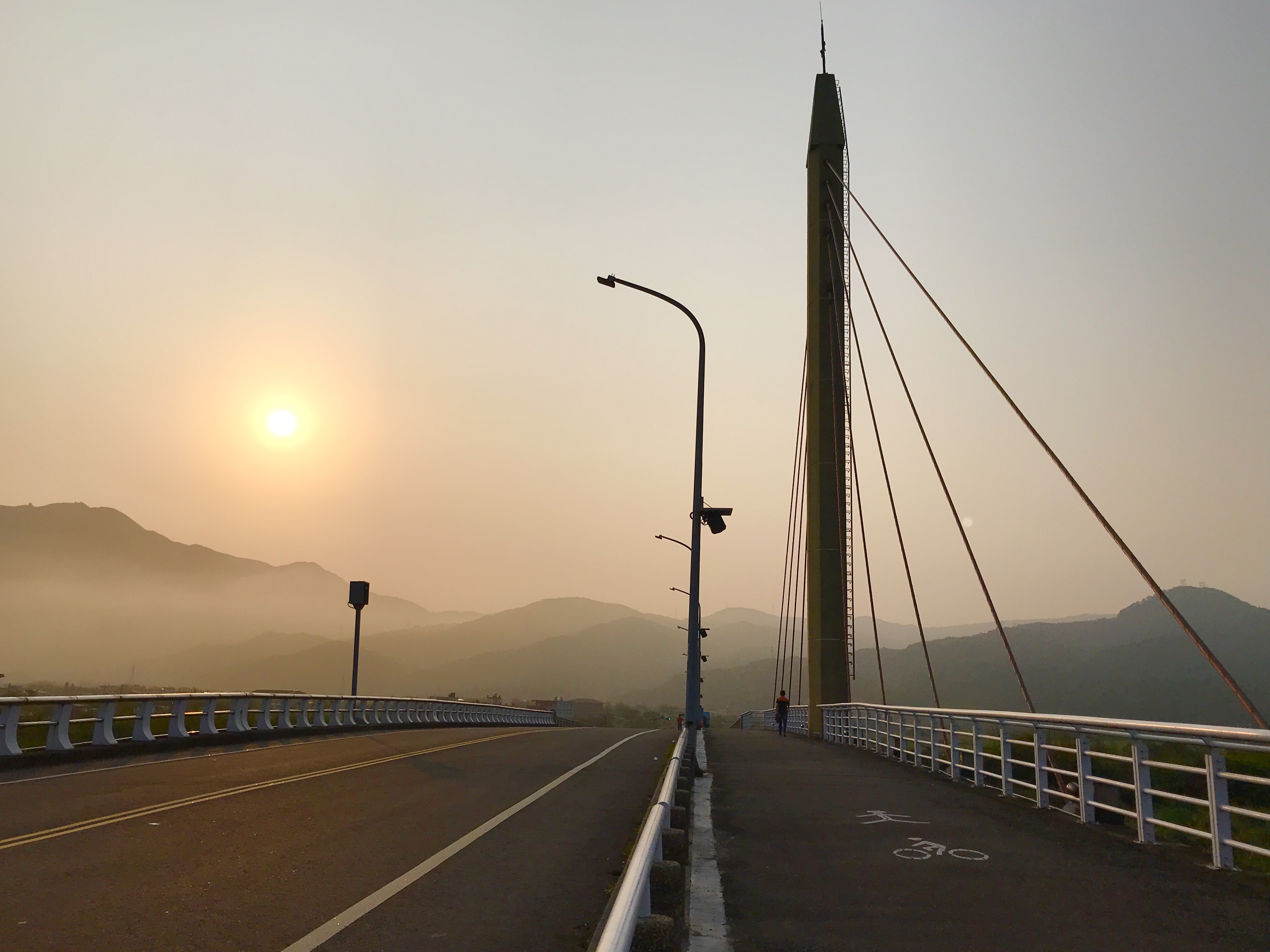 磺清路夕照