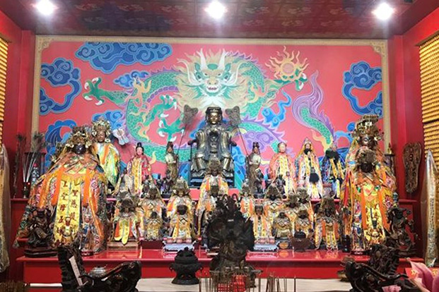 金包里慈護宮，又稱金山慈護宮、金山大廟，是位於臺灣新北市金山區金包里金山老街的媽祖廟，為金山當地民眾的信仰中心，信眾參拜十分熱絡